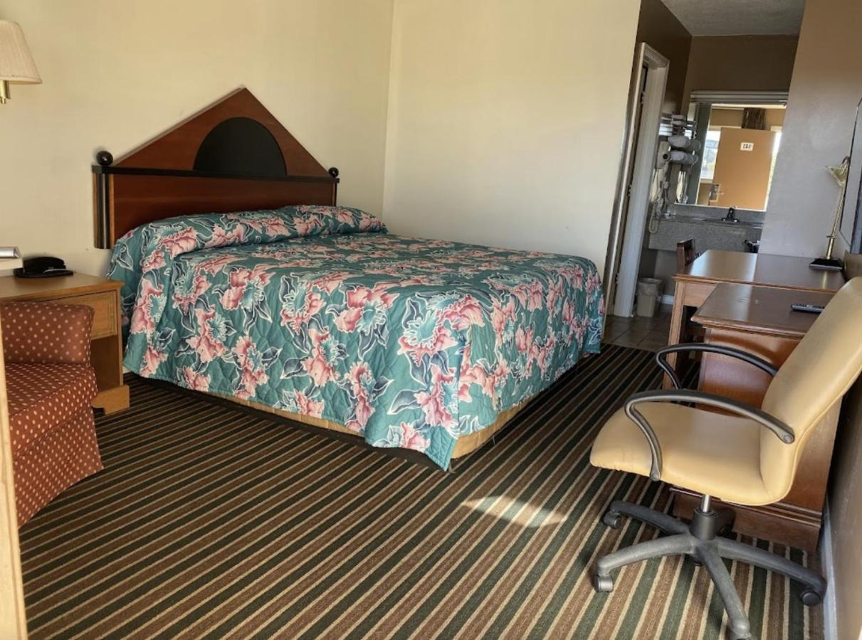Economy Inn Огъста Екстериор снимка
